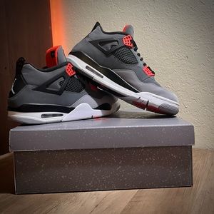 Air Jordan 4 Retro ‘Infrared’